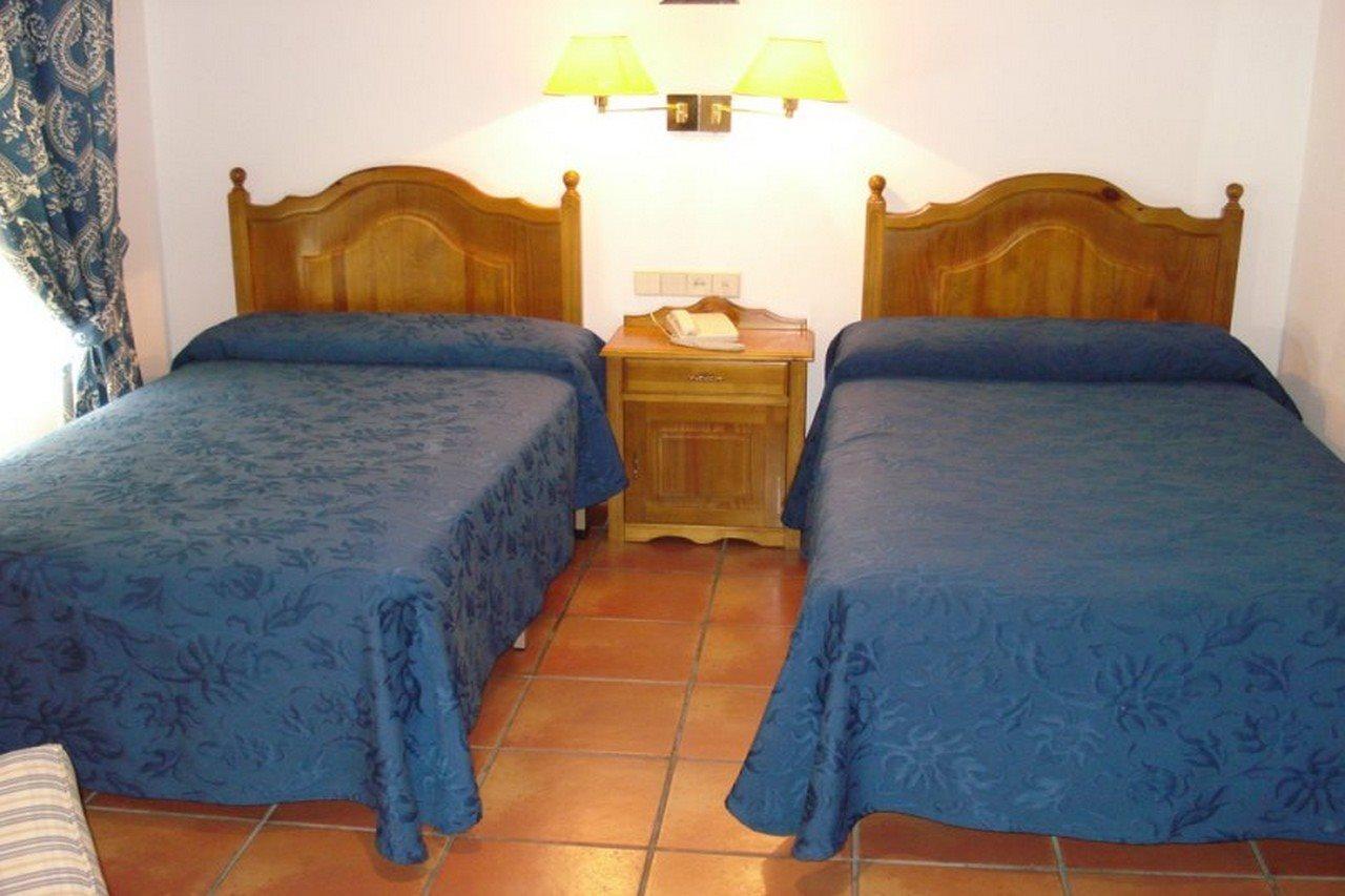 Hotel Hospederia El Convento Miranda de Ebro Værelse billede